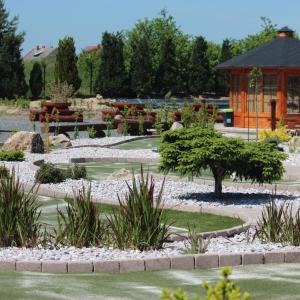 Adventure golf