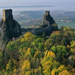 zřícenina hradu Trosky - letecký pohled