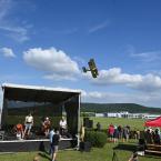 Saloon v modrém open air