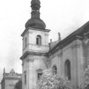 Kostel sv. Václava - dobová fotografie, autor: Městská kulturní zařízení Bělá p. Bezdězem