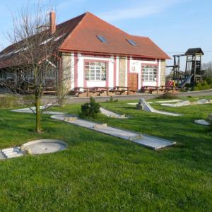 Minigolf - Famoz club, autor: Famoz club s.r.o.