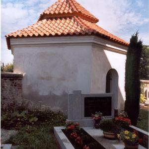 SEMČICE Kolumbárium