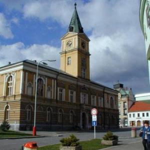 BUDOVA RADNICE, MNICHOVO HRADISTE